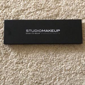 NEW Studio Makeup Eyeshadow Palette